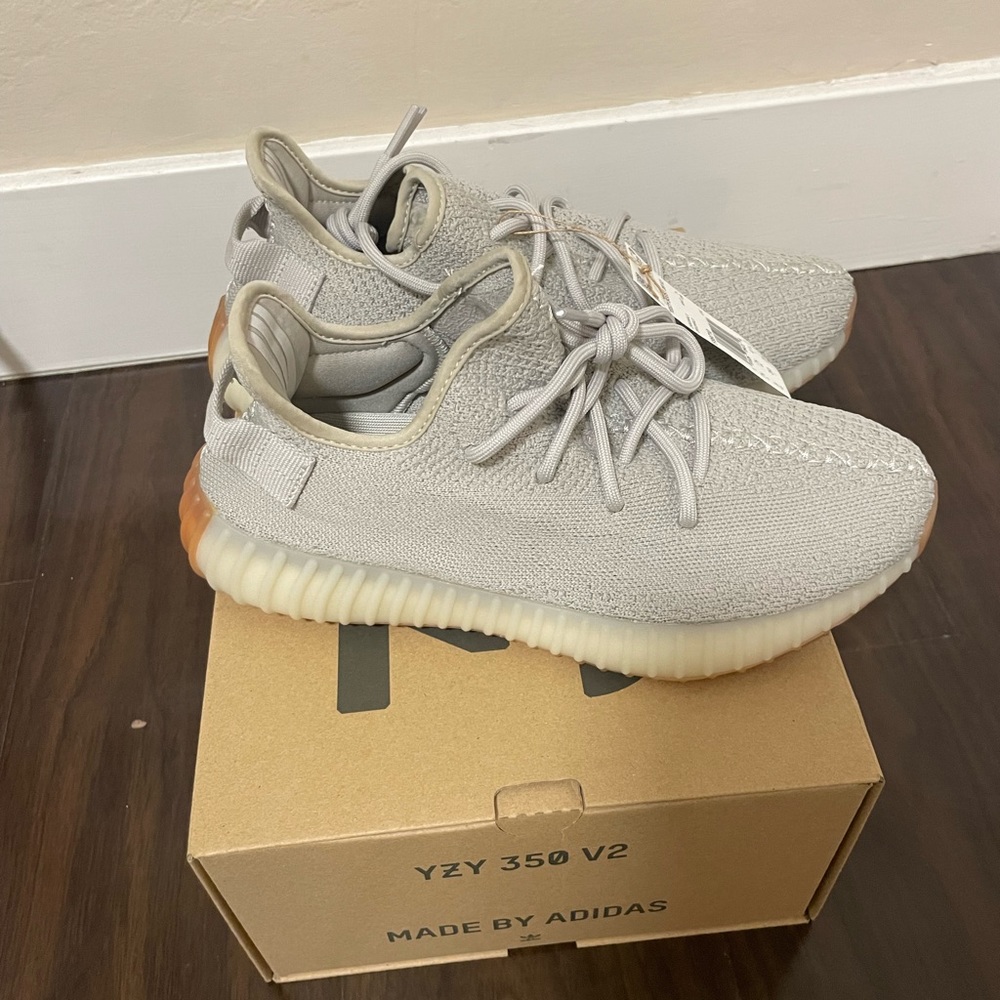 Yeezy boost 350 v2 male 8